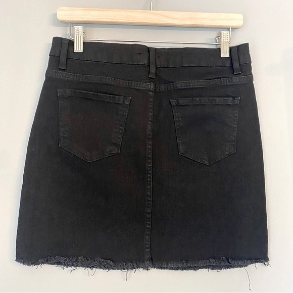 Nasty Gal High-Waisted, Frayed-Hem Black Mini Skirt NWT - Picture 2 of 10